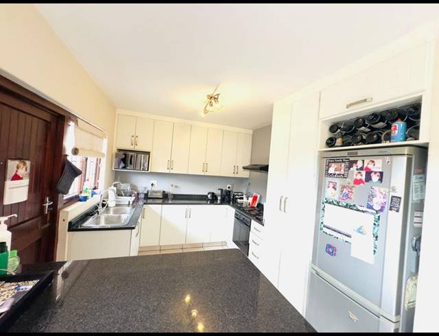 3 BEDROOM APARTMENT FOR SALE IN UMGENI PARK